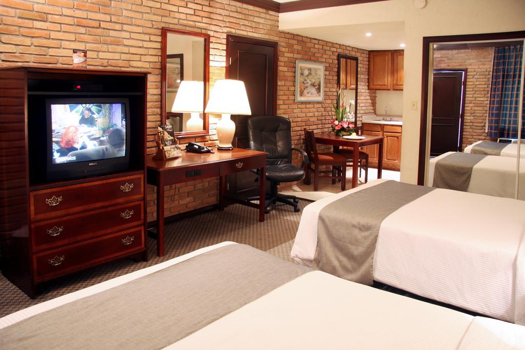 Four Points By Sheraton Saltillo Quarto foto